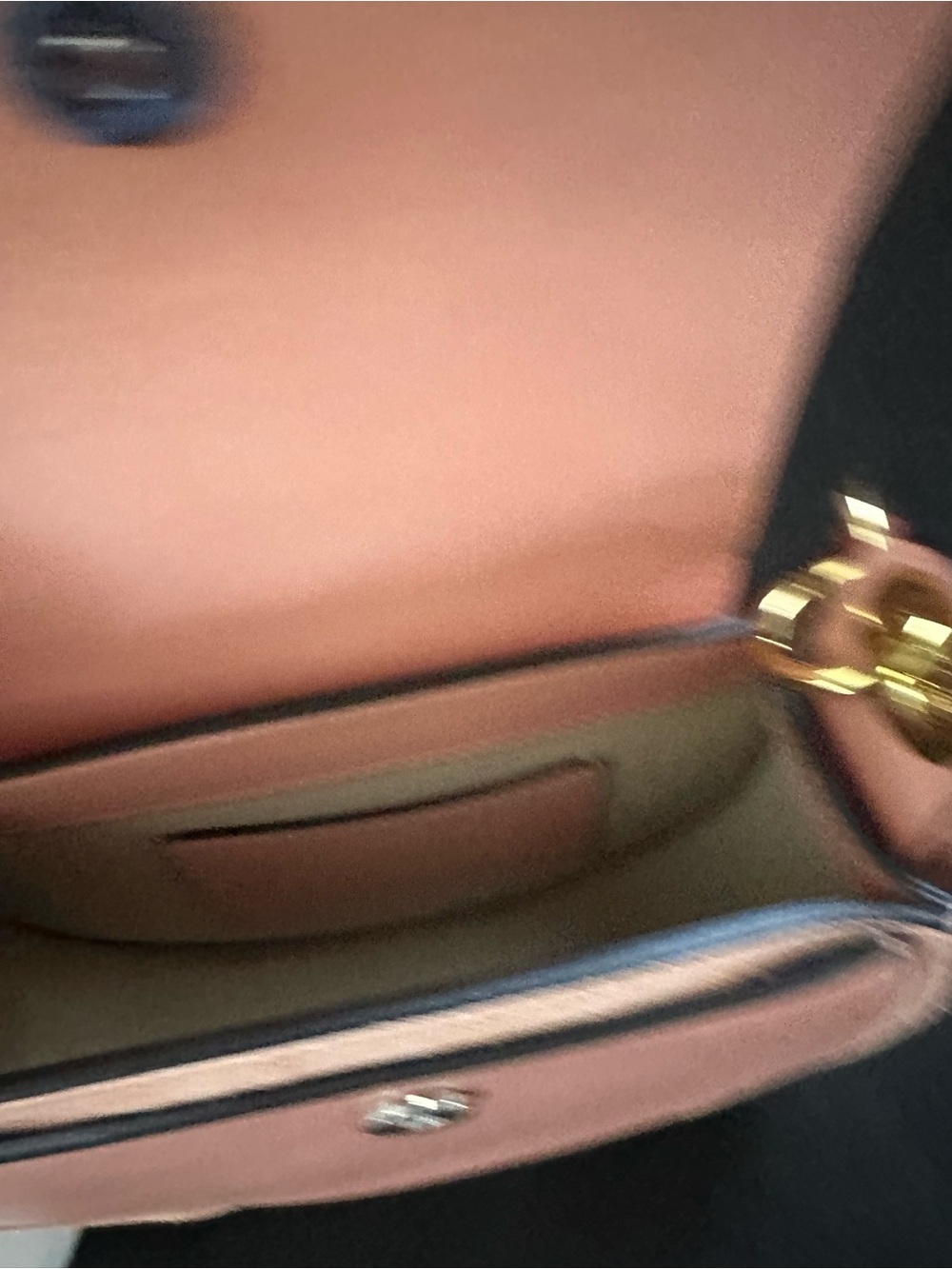 Chloé Two-Tone Pink and Burgundy Tess Shoulder Bag - Picture 4 of 4